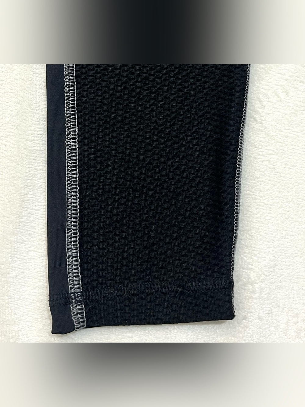 Champion Black and Gray Textured Athletic Leggings Women’s Small - Picture 13 of 15